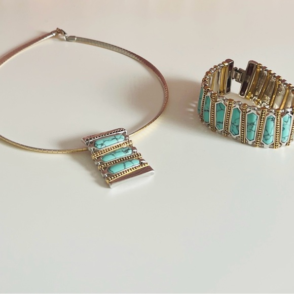 Lia Sophia Faux Turquoise and Gold Jewelry Set Vintage - Picture 7 of 9